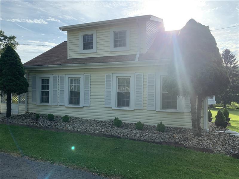 Foto principal - 348 E Cooper St