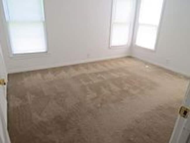 Foto del edificio - 2 Bed, 1 Bath Home with Bonus Room in Bryan for August Move in!