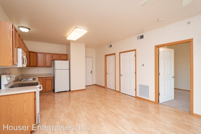 Building Photo - 29 Redtail Bend