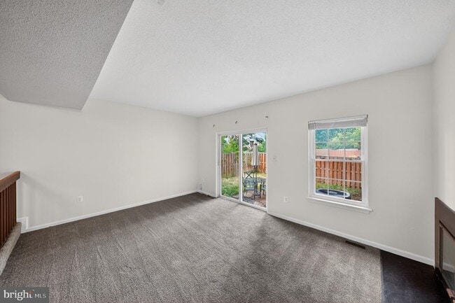 Building Photo - 1015 St Michaels Dr