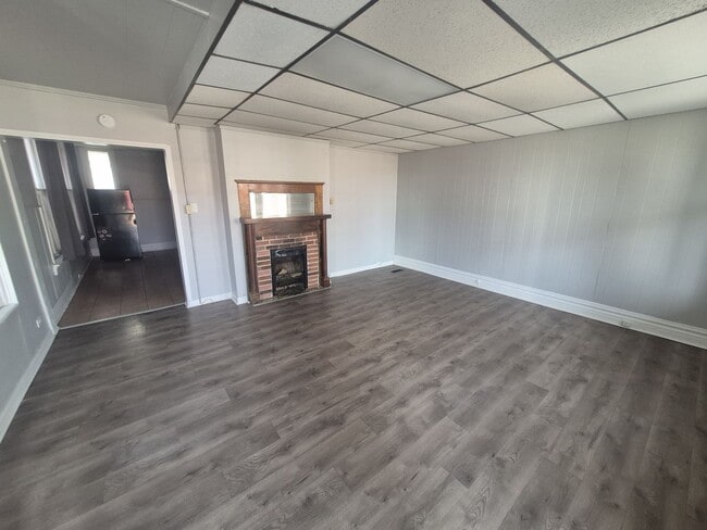 Photo - 231 Oak St Apartment