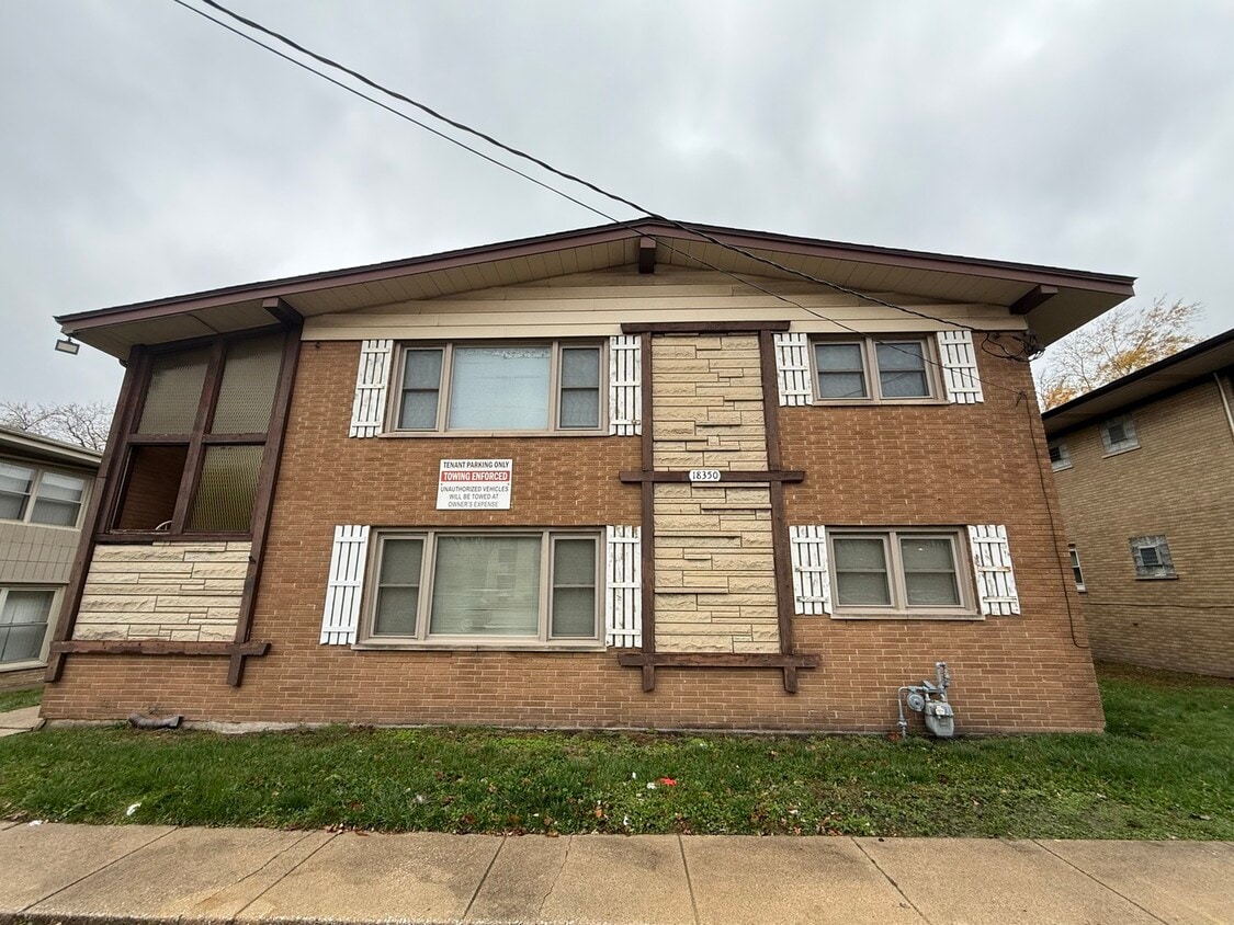 Primary Photo - 18350 Torrence Ave