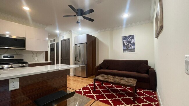 Foto del edificio - 76 Cottage St