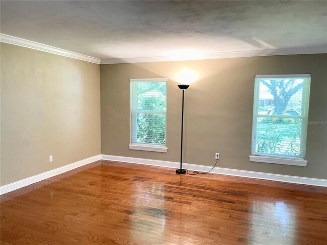 Building Photo - 1406 Ensenada Dr