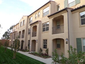 Building Photo - 132 Capricorn