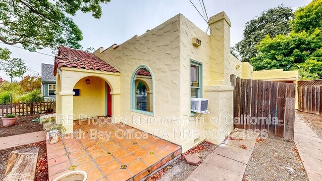 Foto del edificio - 737 Oak St