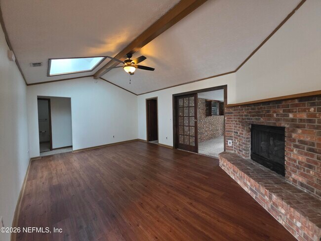 Foto del edificio - 8879 Heavenside Ct