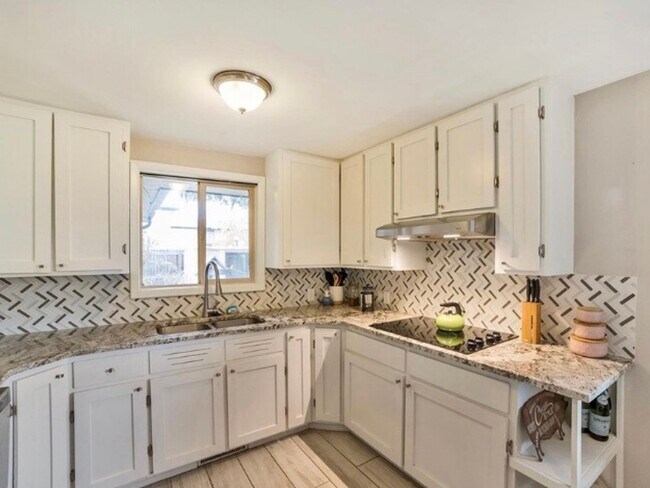 Foto del edificio - 3 Bedroom Single Family Home in Wheat Ridge