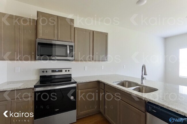Foto del edificio - 6408 Upchurch Dr