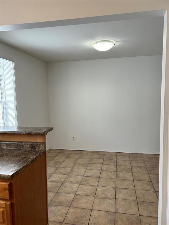 Photo du bâtiment - 629-629 Corydon Ave