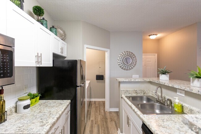 2HAB, 2BA - - 1150SF Mooreland - Wyndchase Aspen Grove