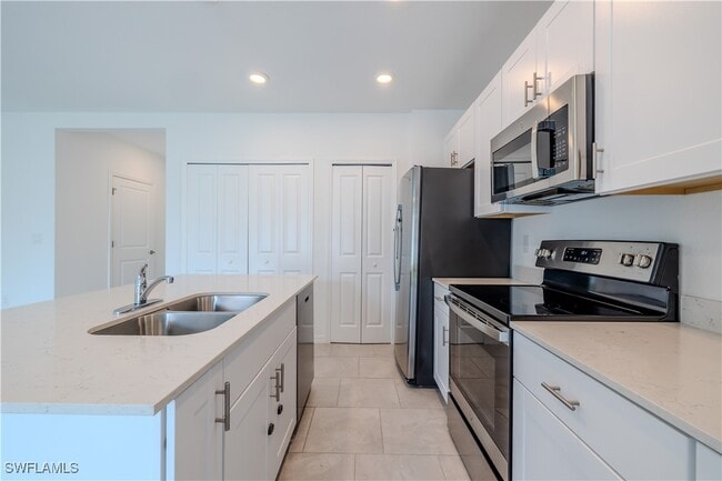 Foto del edificio - 14310 Oviedo Pl