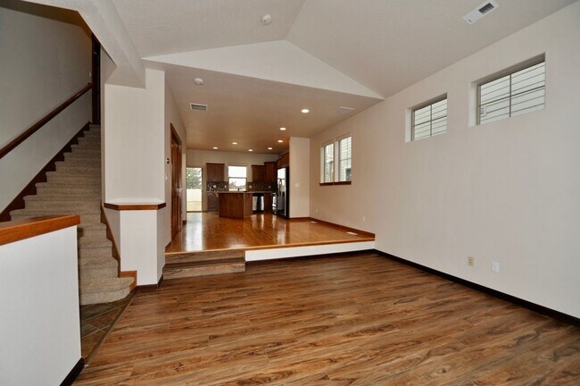 Building Photo - Coeur d'Alene Place Community 3 bed 2.5 ba...