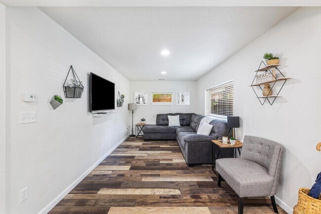 Foto del edificio - 924 6th St