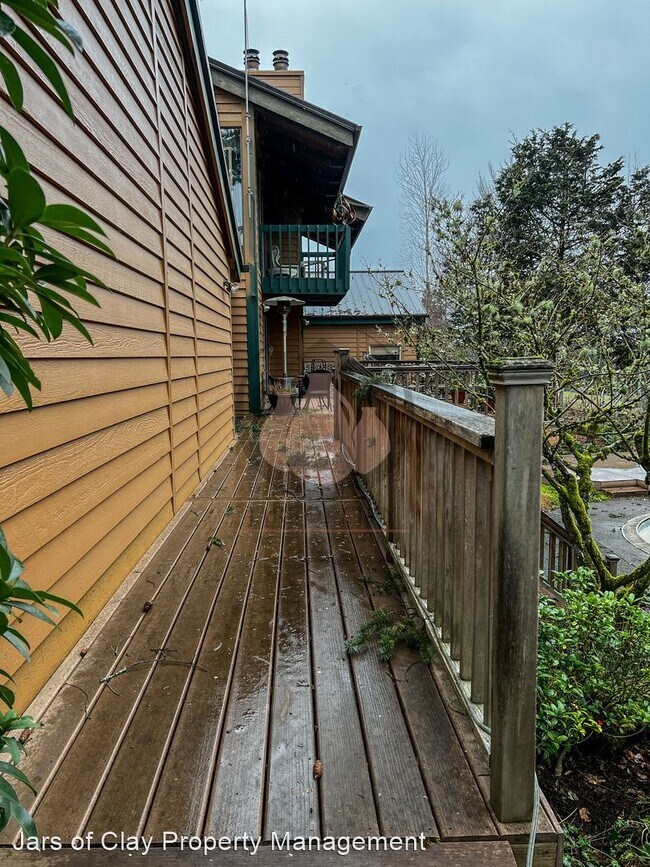 Foto del edificio - 2 br, 1 bath House - 2000 N Scenic View Dr