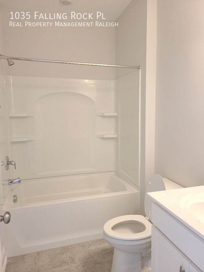 Foto del edificio - 1035 Falling Rock Pl