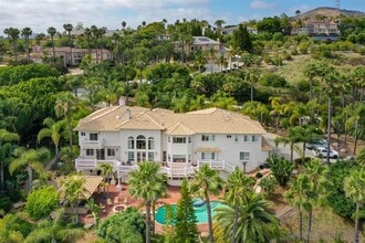 Building Photo - 7302 Vista Rancho Ct