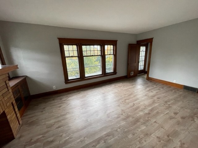 Living Room - 1041 Tifft St