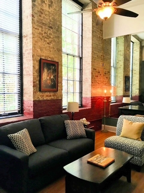 Foto del edificio - 920 Poeyfarre St