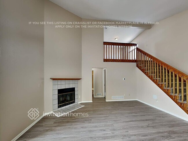 Building Photo - 17772 E Bethany Dr