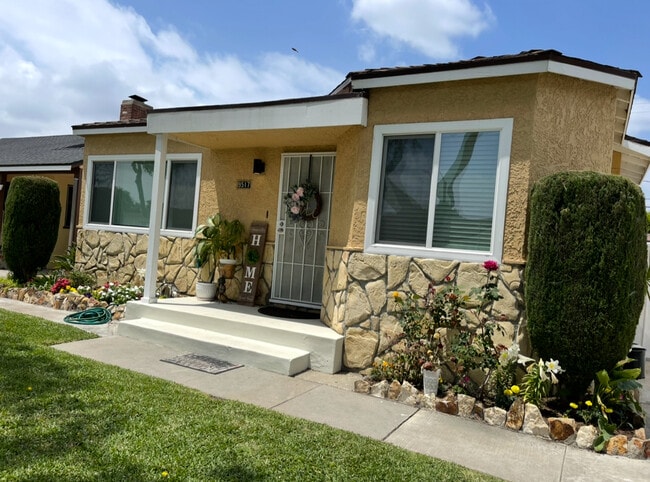 Foto del edificio - 9517 Kauffman Ave