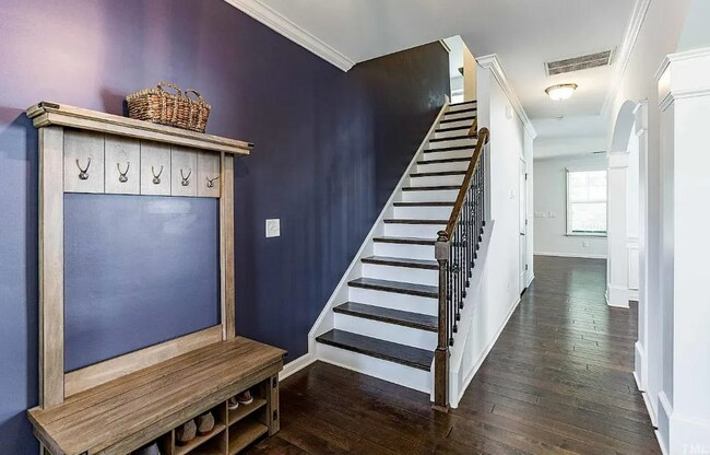 Foto del edificio - Spacious Raleigh Home with Modern Comforts