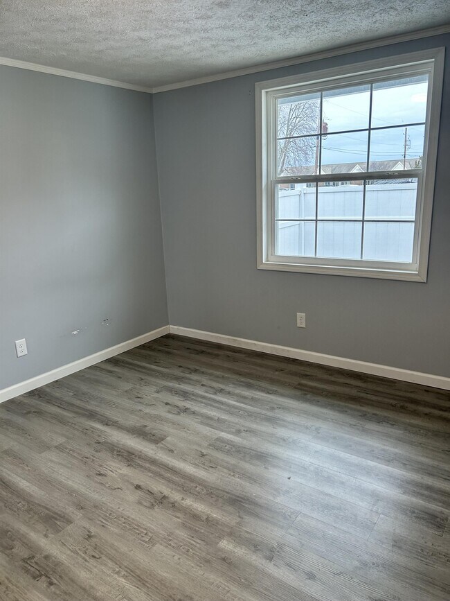 910 Northernview St Unit 17, Ada, OH 45810 Room for Rent in Ada, OH