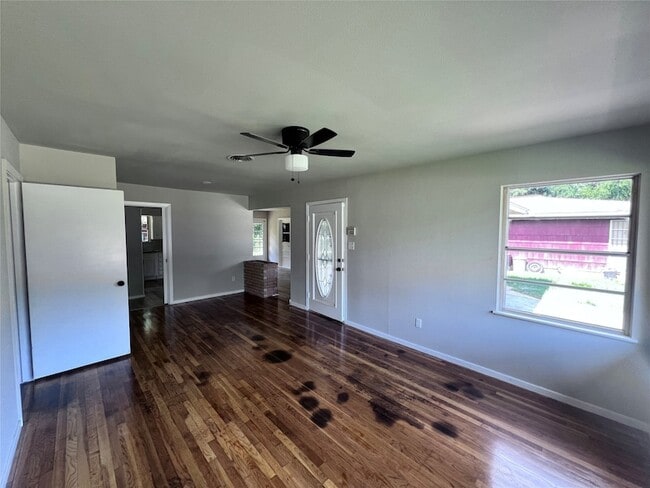 Building Photo - 5742 Flamingo Dr