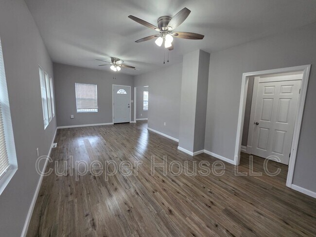 Foto del edificio - 3412 145th St
