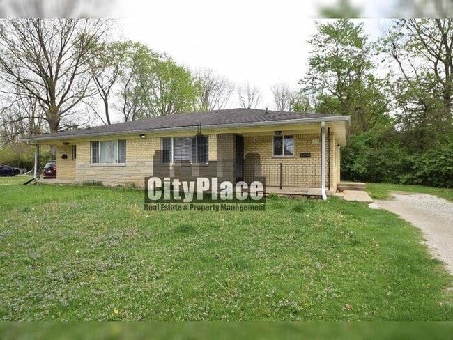 Building Photo - 1213 Taylor Dr E