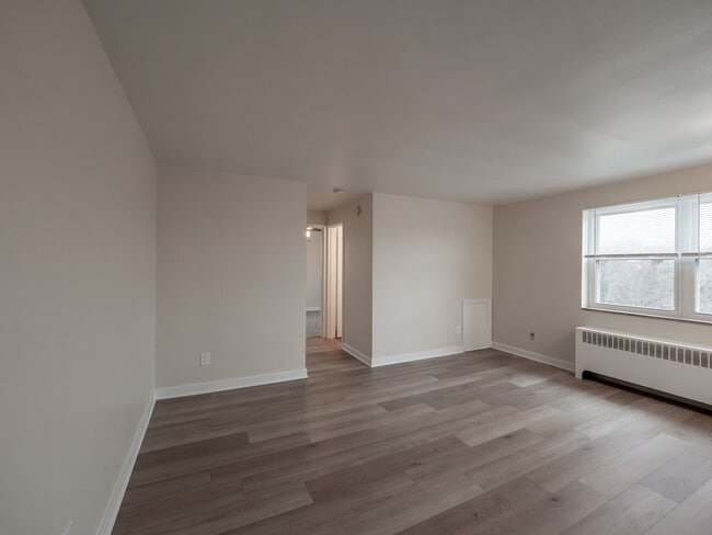 Apartment 54 - Perry Manor Apartments