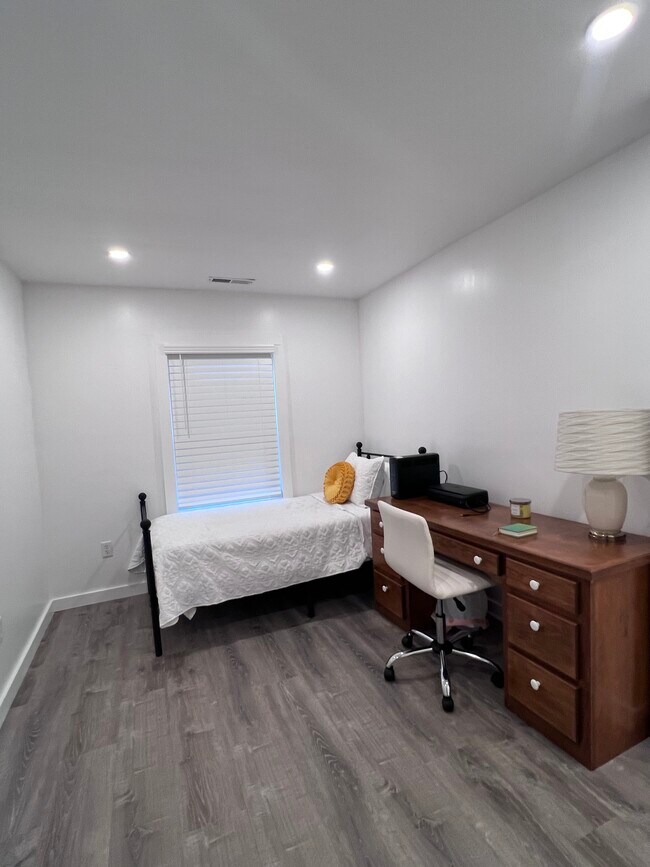 Dormitorio secundario - 620 Simpson St