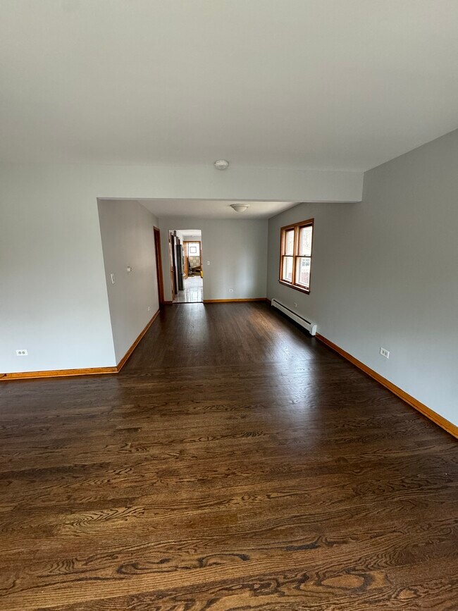 Fotografía del edificio - 2714 N Mason Ave