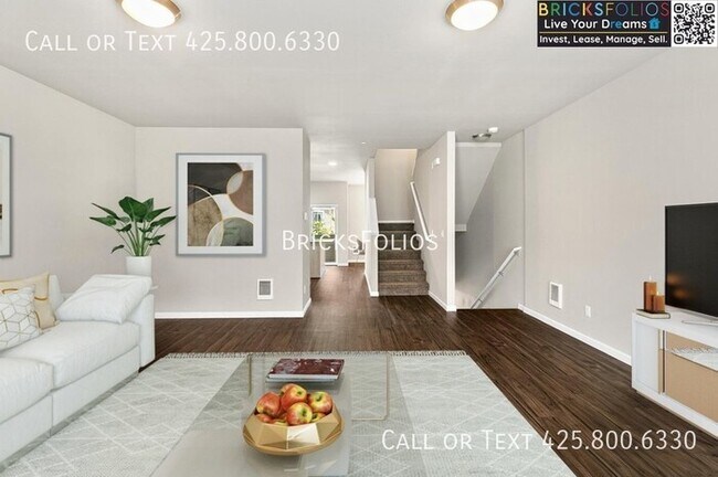 Building Photo - Discover Your Dream Townhome in Olympia - ...