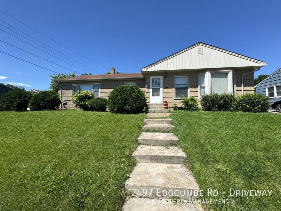 Primary Photo - 2497 Edgcumbe Rd