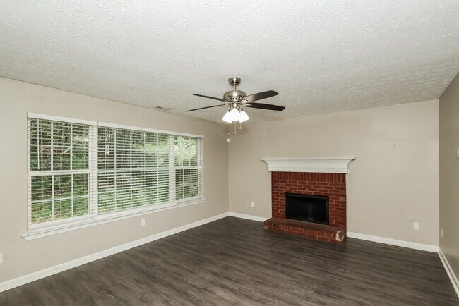 Foto del edificio - 5201 Summer Brooke Ct