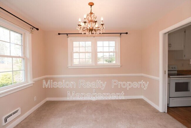 Foto del edificio - 8707 Mapleton Rd