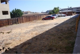 Foto del edificio - 13927 Chadron Ave