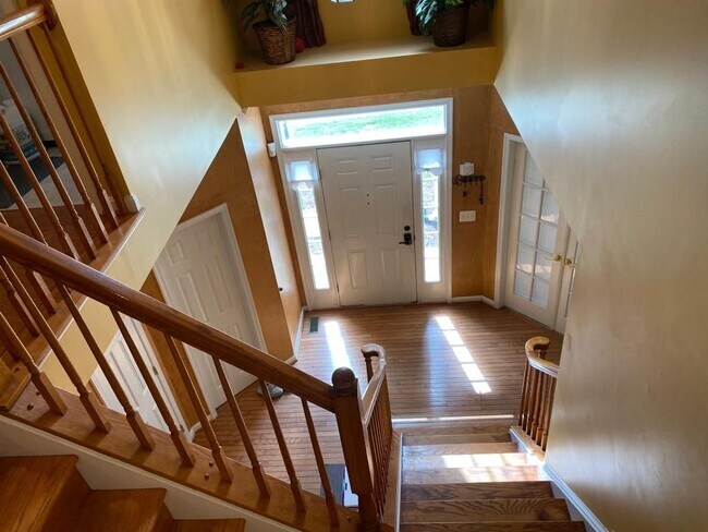 Foto del edificio - 3128 Tulip Tree Pl