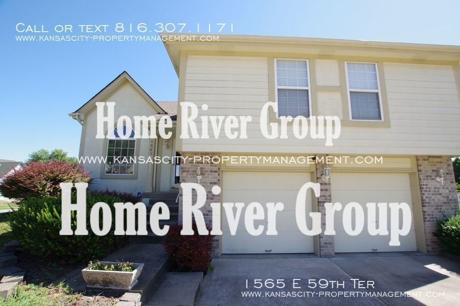 Huge 3 Br 2.5 $1600/mos Citadel Neighborhood - Huge 3 Br 2.5  $1600/mos Citadel Neighborhood
