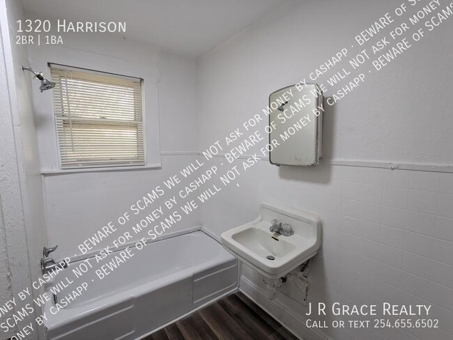 Building Photo - 1320 Harrison Ave