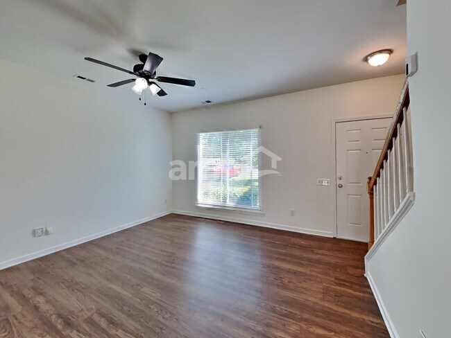 Foto del edificio - 1517 Braveheart Ln