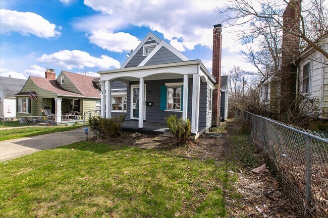 Frente de la casa - 148 Niagara Ave