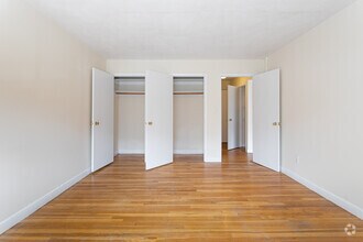 Gardner St, 75-90 photo'