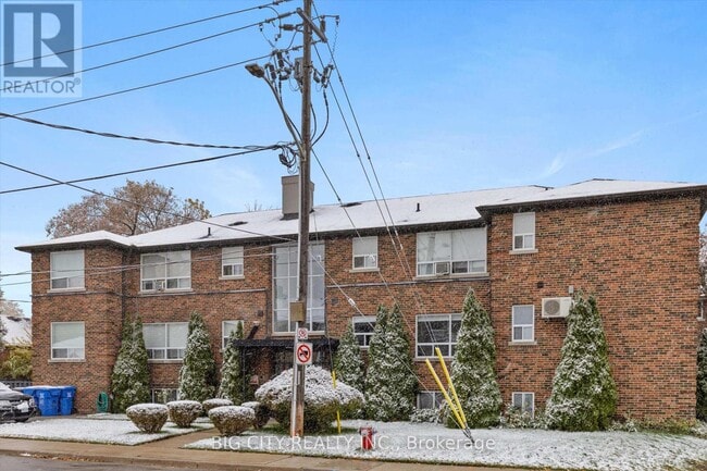 Building Photo - 342 Lakeshore Rd W