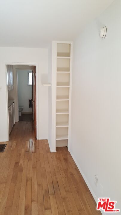 Foto del edificio - 939 N Stanley Ave