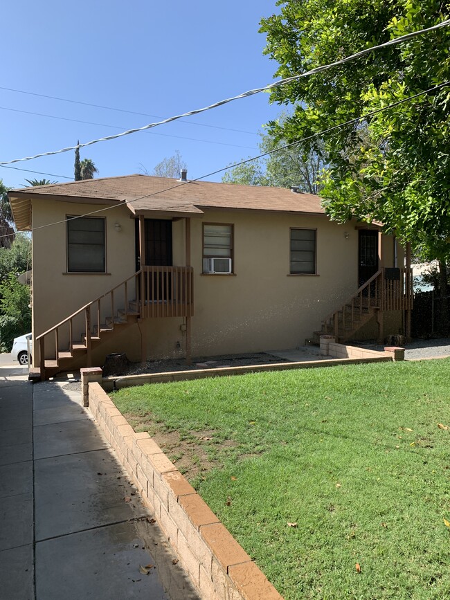 Unit is located above garages - 3974 1st St