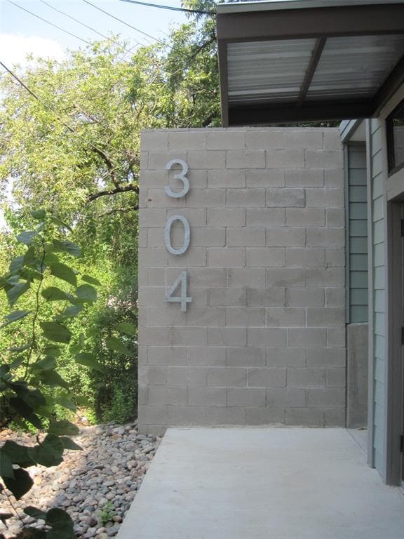 Building Photo - 304 E 30th St