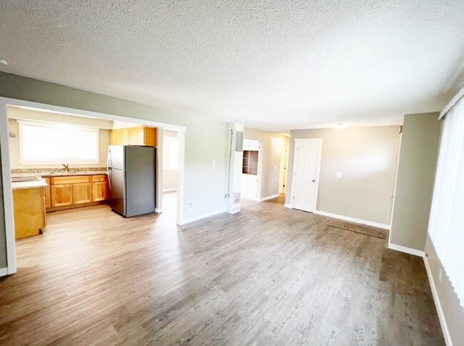 Foto del edificio - 9428 Silverdale Loop Rd NW