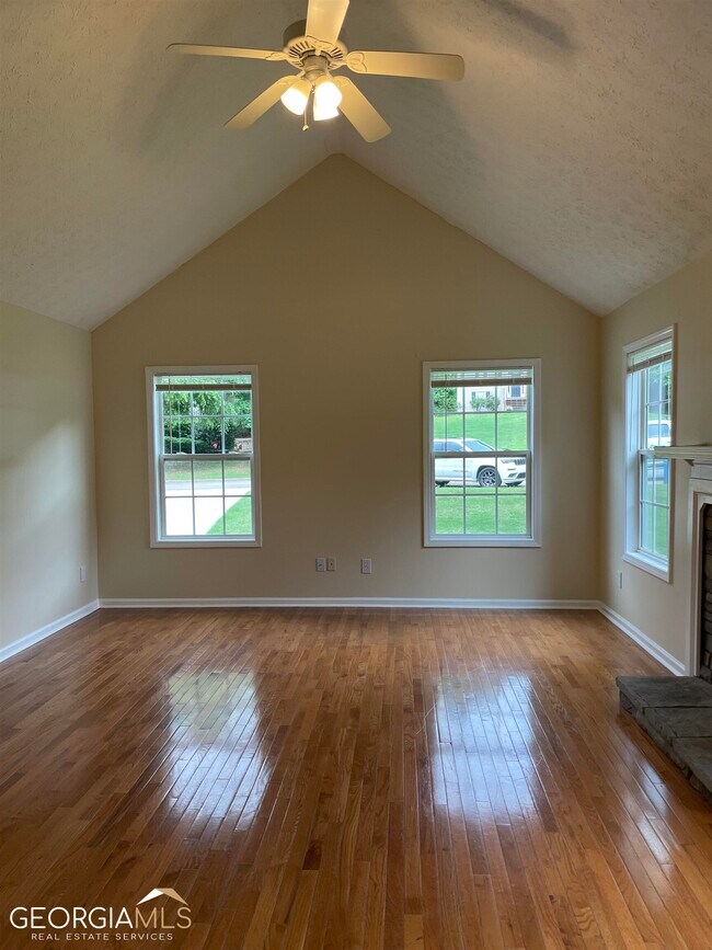 Building Photo - 122 Wesley Way